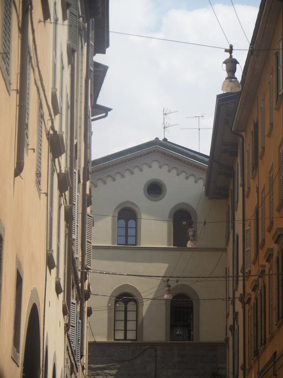 La Luna Blu In Old Town Bergamo Luaran gambar