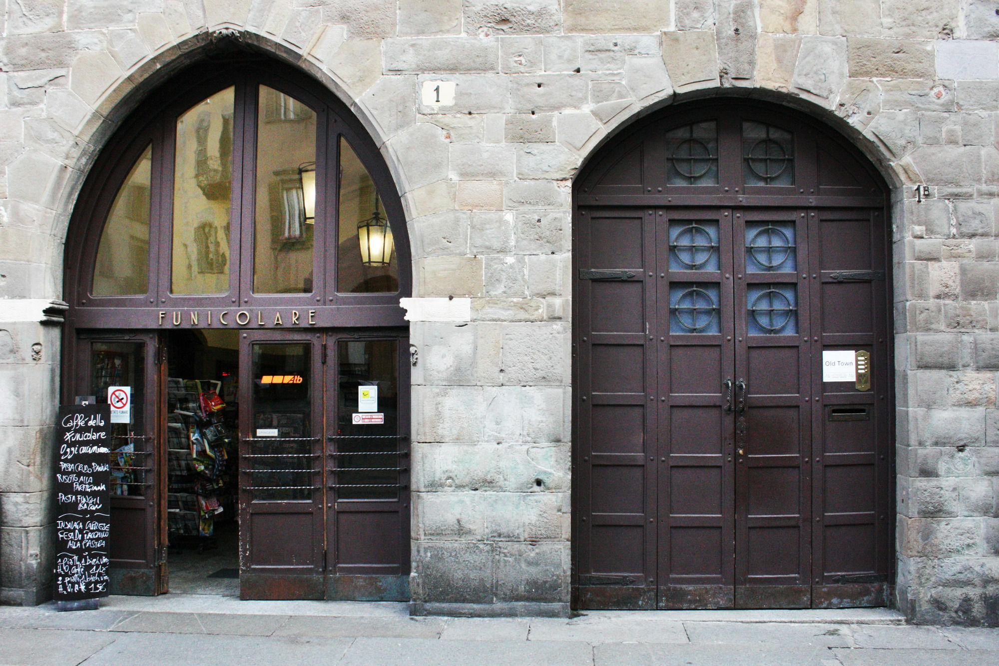 La Luna Blu In Old Town Bergamo Luaran gambar