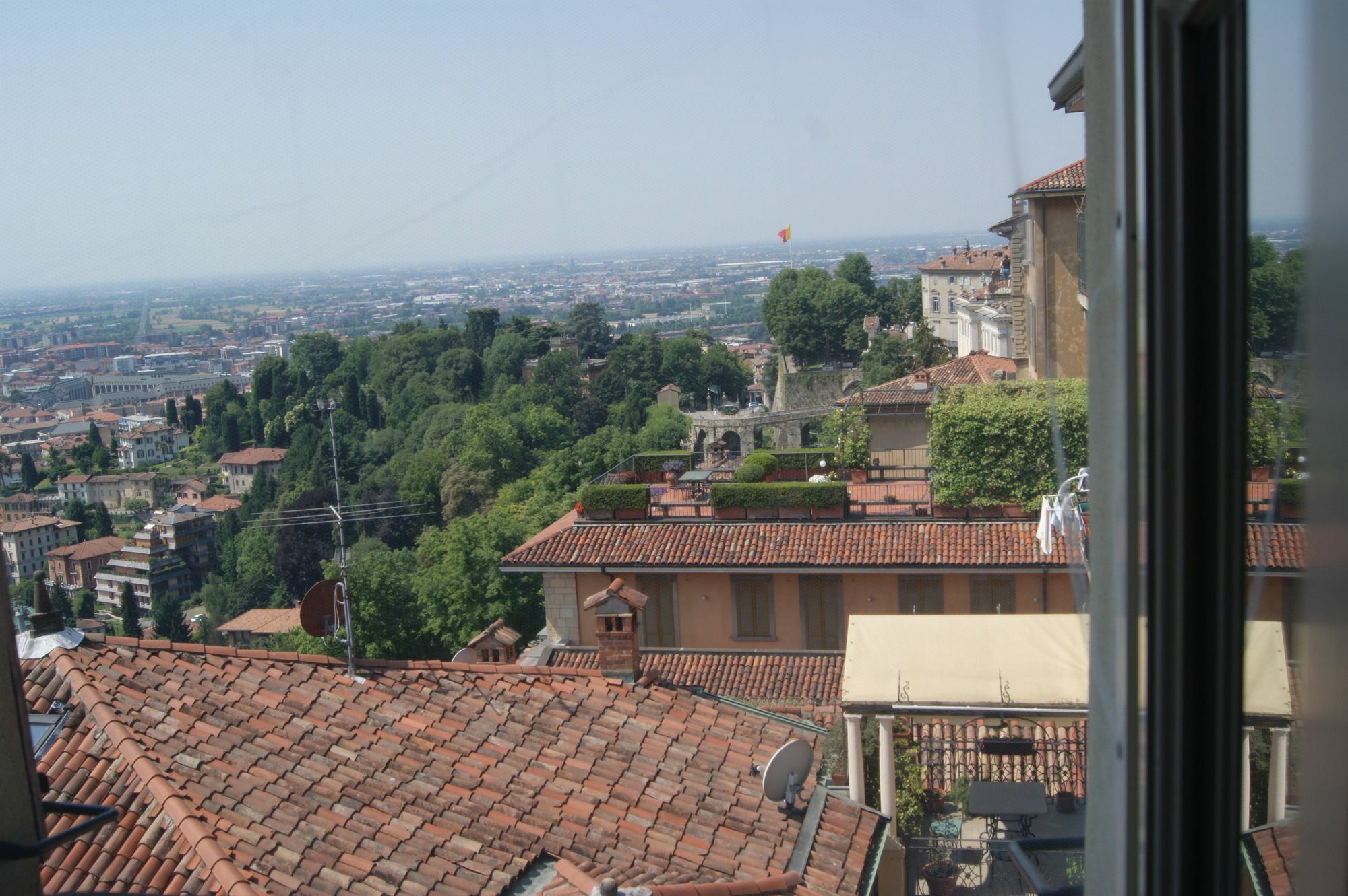 La Luna Blu In Old Town Bergamo Luaran gambar